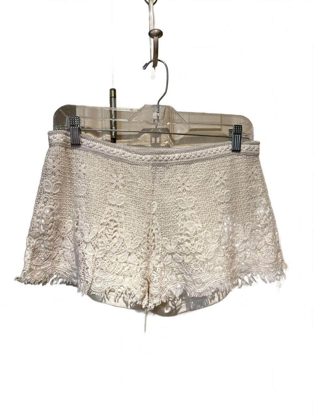 Fire Los Angeles White Pull-On Lined Lace Shorts - Size Large